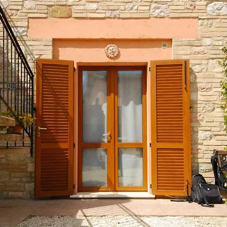 Guesthost - Casa Fiorelli * Passaggio di Assisi