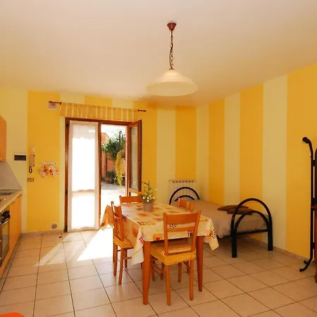 Guesthost - Casa Fiorelli Apartament